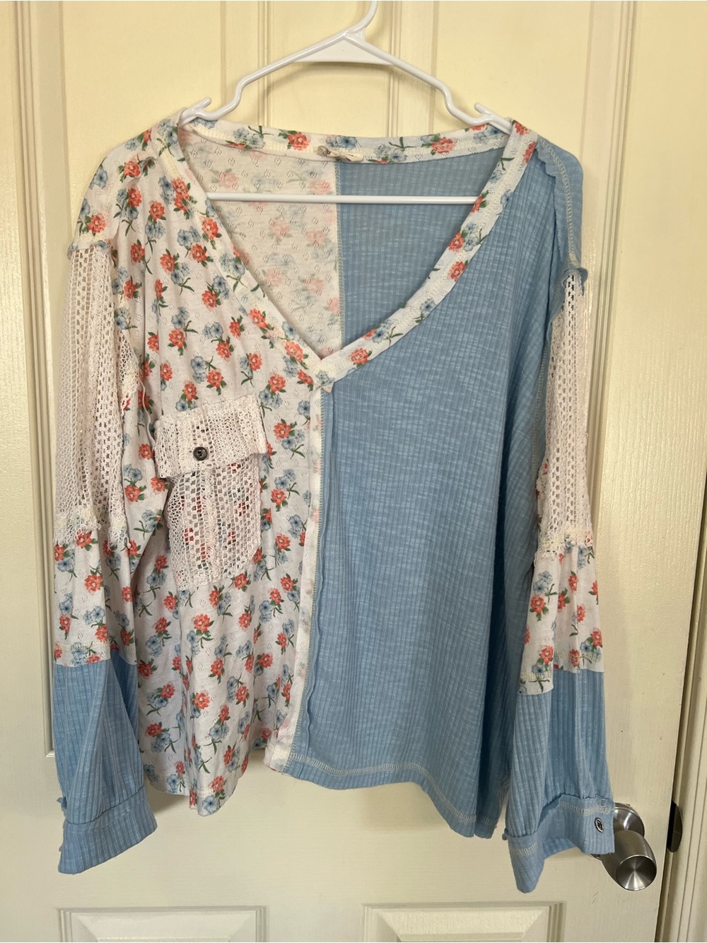 POL Floral Colorblock Crochet Lace Boho Top Blue M